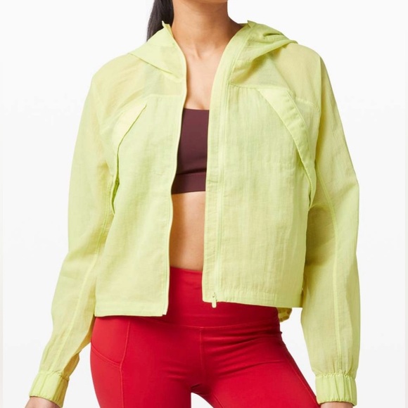 Lululemon Cropped Clear Intention Jacket Size 10 M/L LEMON VIBE $168 Women’s Zip - Picture 1 of 16